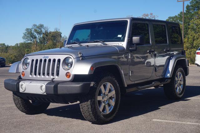 used 2013 Jeep Wrangler Unlimited car, priced at $17,990