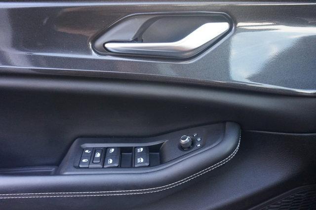 used 2023 Jeep Grand Cherokee car, priced at $28,995