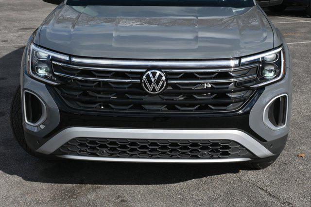 used 2024 Volkswagen Atlas car, priced at $42,995