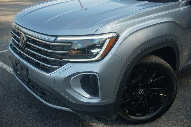 used 2024 Volkswagen Atlas car, priced at $28,998