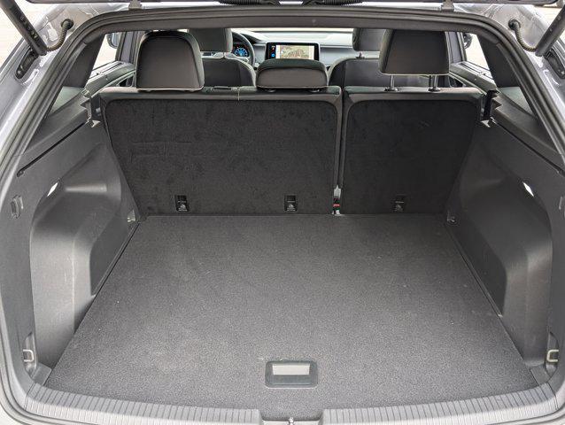 used 2024 Volkswagen Atlas Cross Sport car, priced at $39,995