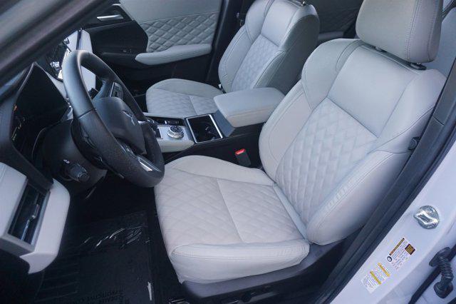 used 2024 Mitsubishi Outlander car, priced at $30,995