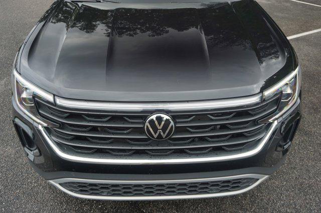 used 2024 Volkswagen Atlas Cross Sport car, priced at $31,995