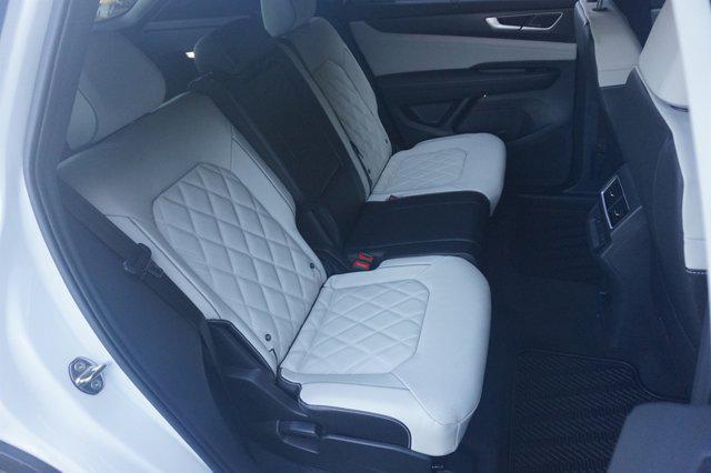 used 2024 Volkswagen Atlas Cross Sport car, priced at $39,995