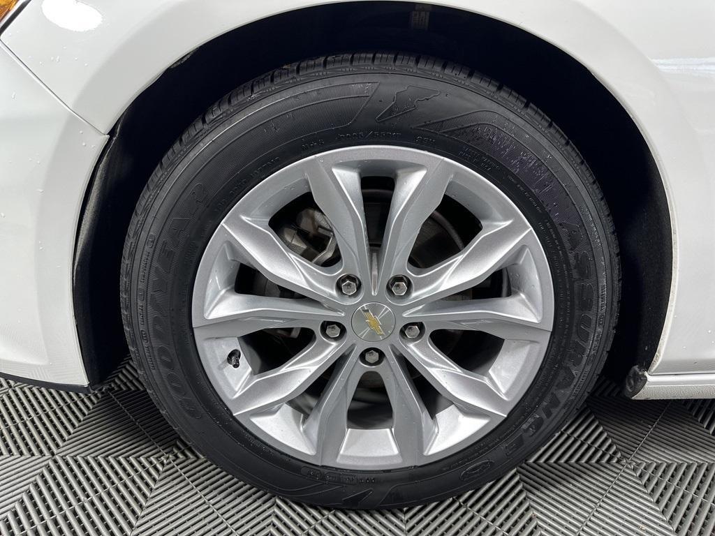 used 2024 Chevrolet Malibu car, priced at $16,385