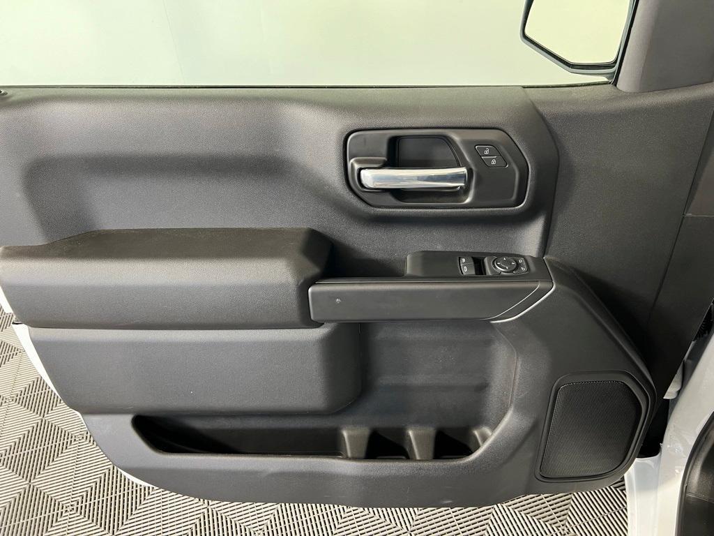 new 2025 Chevrolet Silverado 1500 car, priced at $38,925