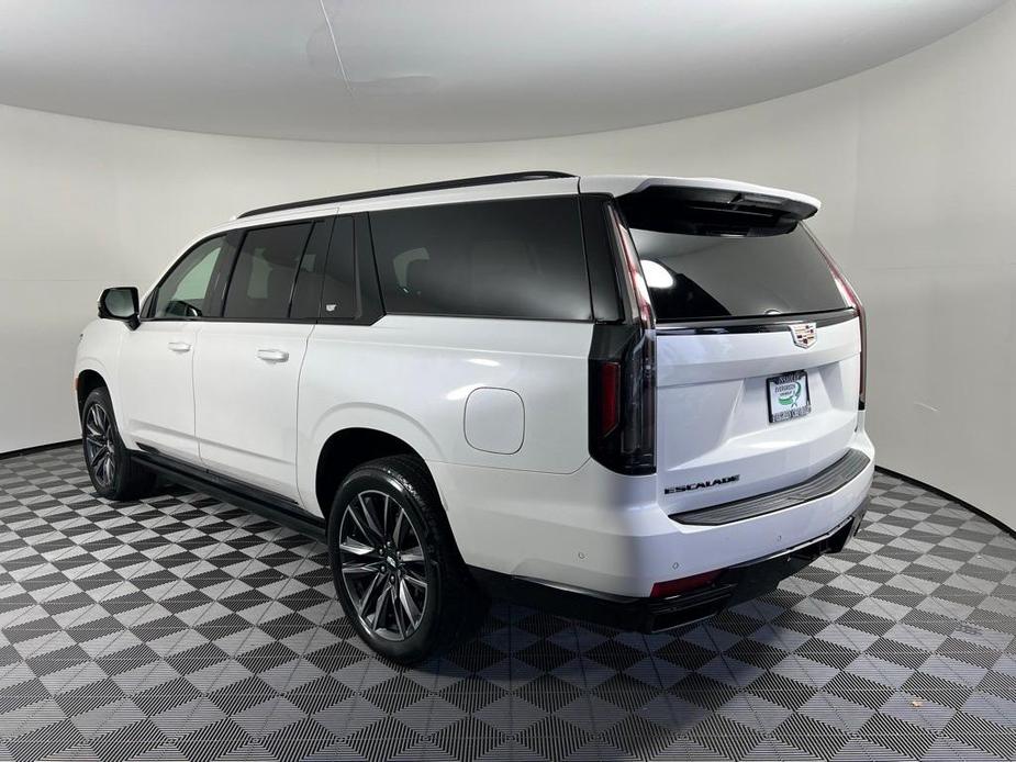 used 2022 Cadillac Escalade ESV car, priced at $86,706