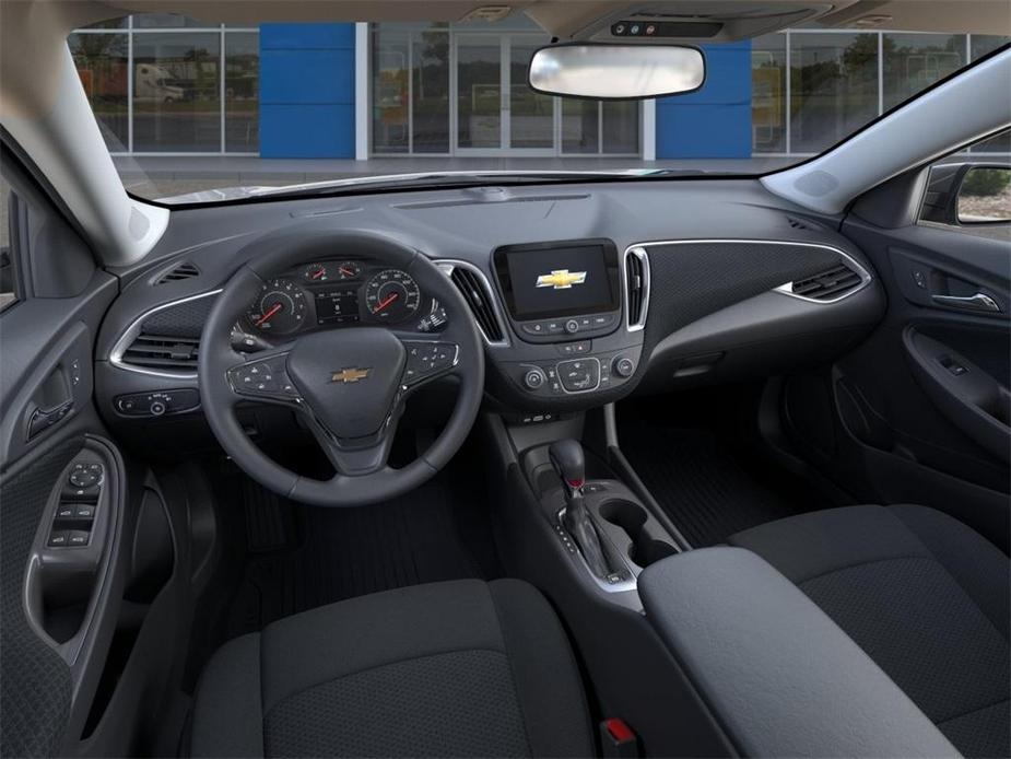 new 2024 Chevrolet Malibu car, priced at $25,132