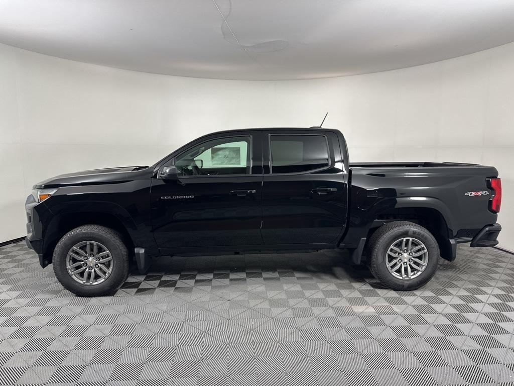 new 2025 Chevrolet Colorado car, priced at $39,570