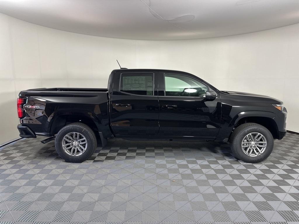 new 2025 Chevrolet Colorado car, priced at $40,860