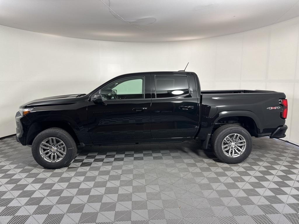 new 2025 Chevrolet Colorado car, priced at $40,860