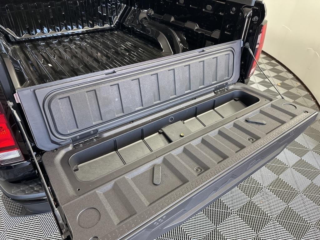 new 2025 Chevrolet Colorado car, priced at $40,860