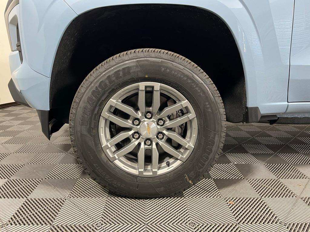 new 2025 Chevrolet Colorado car, priced at $41,995