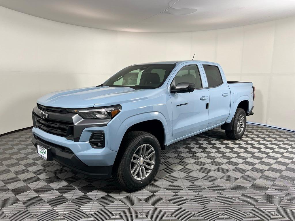 new 2025 Chevrolet Colorado car, priced at $41,995