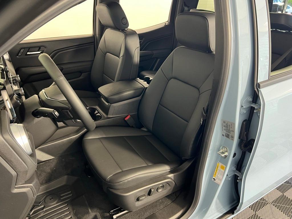 new 2025 Chevrolet Colorado car, priced at $41,995