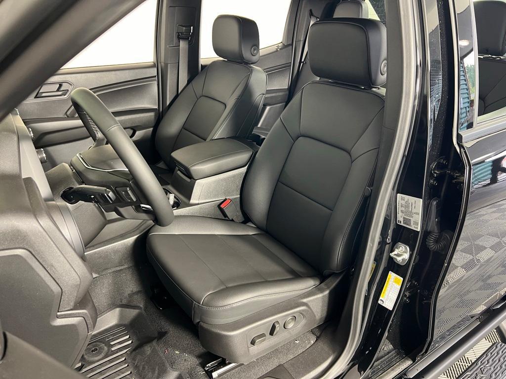 new 2025 Chevrolet Colorado car, priced at $52,760