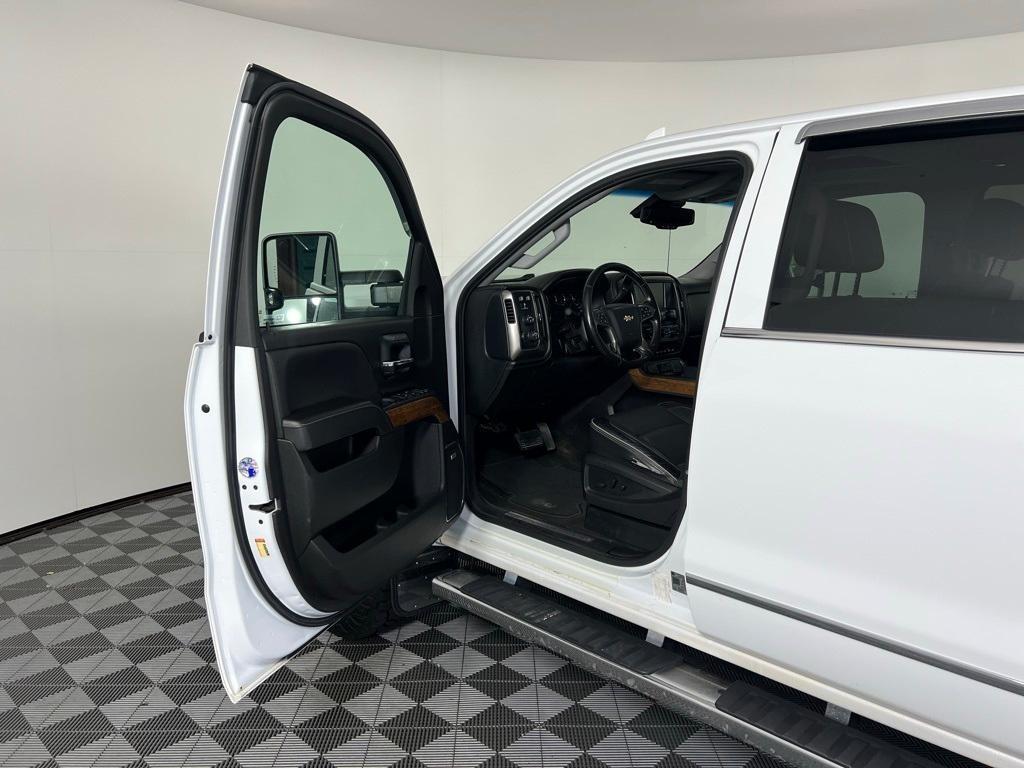 used 2017 Chevrolet Silverado 2500 car, priced at $35,885