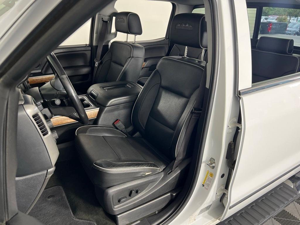 used 2017 Chevrolet Silverado 2500 car, priced at $35,885