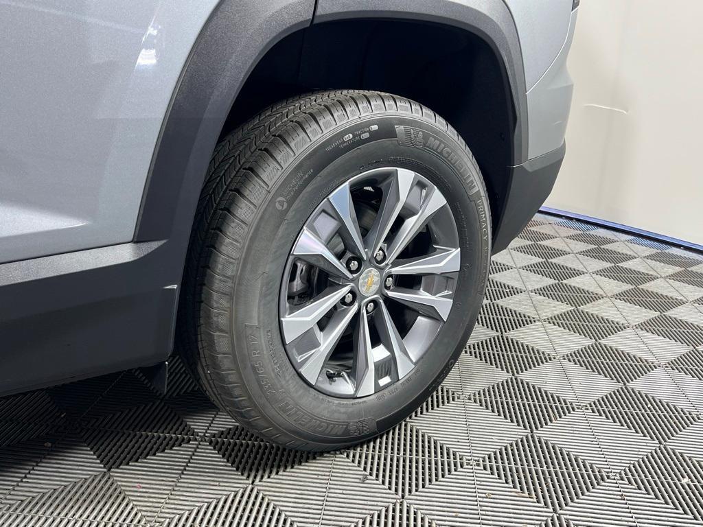 new 2026 Chevrolet Equinox car, priced at $32,490