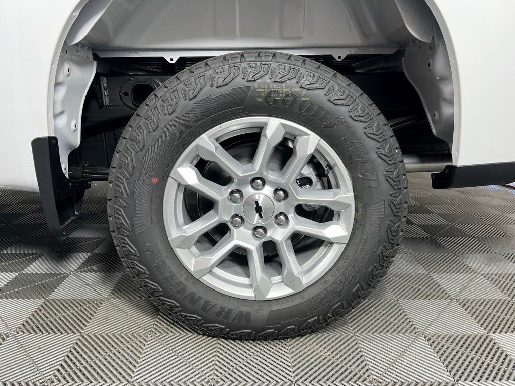 new 2025 Chevrolet Silverado 1500 car, priced at $48,389