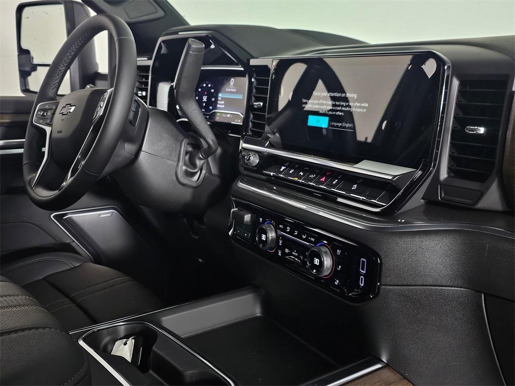 new 2025 Chevrolet Silverado 2500 car, priced at $84,000