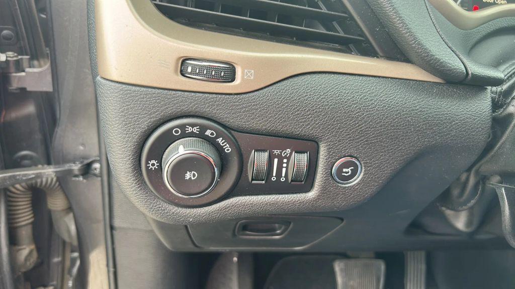 used 2016 Jeep Cherokee car, priced at $10,992