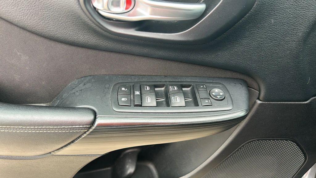 used 2016 Jeep Cherokee car, priced at $10,992