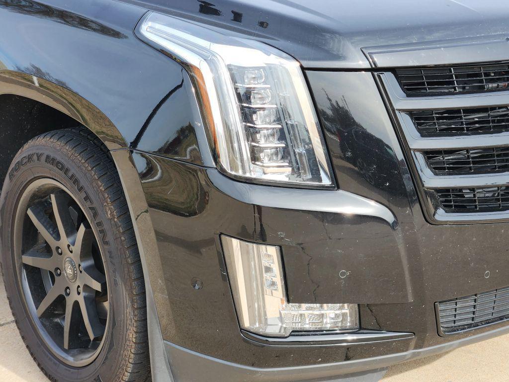 used 2018 Cadillac Escalade car, priced at $25,999