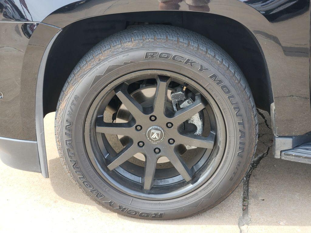 used 2018 Cadillac Escalade car, priced at $25,999