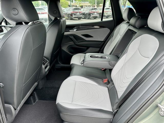 new 2025 Volkswagen Tiguan car, priced at $40,336