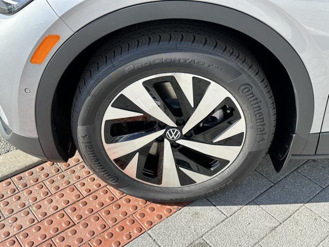 new 2025 Volkswagen ID.4 car, priced at $47,261