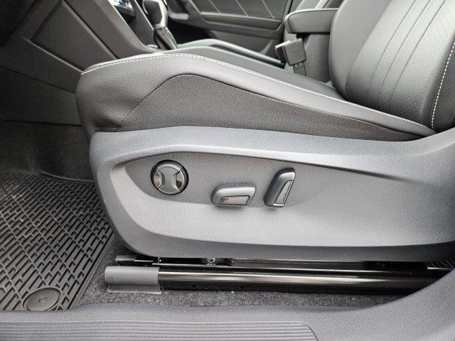 new 2024 Volkswagen Tiguan car, priced at $35,143