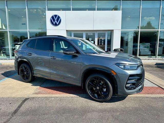 new 2025 Volkswagen Tiguan car, priced at $36,231