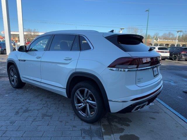 new 2024 Volkswagen Atlas Cross Sport car, priced at $47,817