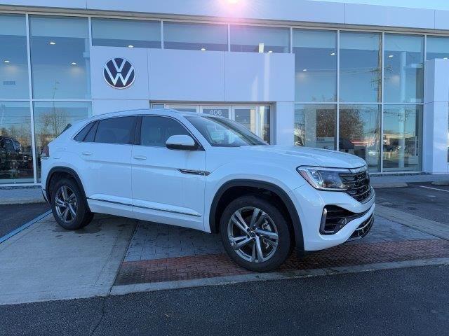 new 2024 Volkswagen Atlas Cross Sport car, priced at $47,817