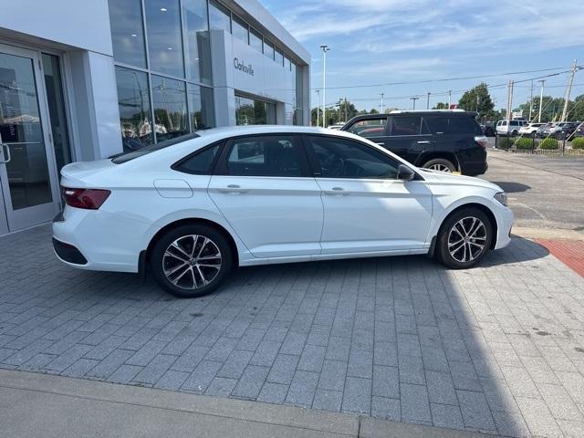 used 2024 Volkswagen Jetta car, priced at $22,107