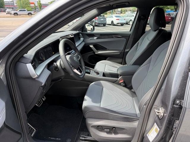 new 2025 Volkswagen Tiguan car, priced at $36,231