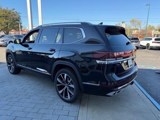 new 2025 Volkswagen Atlas car, priced at $55,966