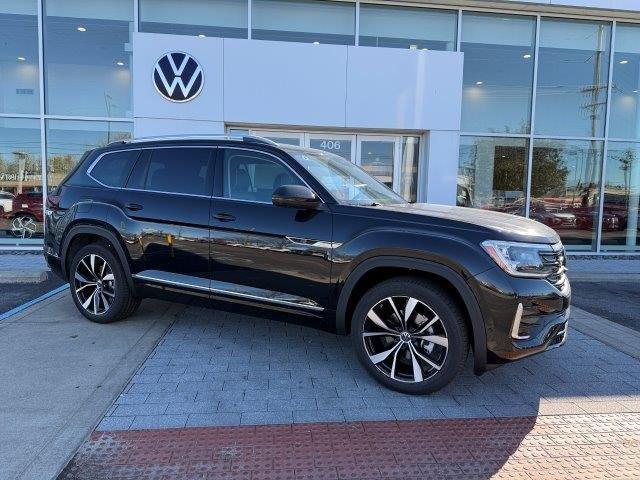 new 2025 Volkswagen Atlas car, priced at $55,966