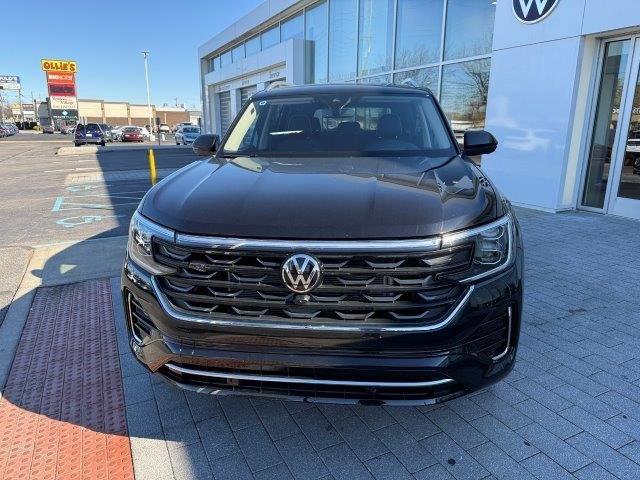 new 2025 Volkswagen Atlas car, priced at $55,966