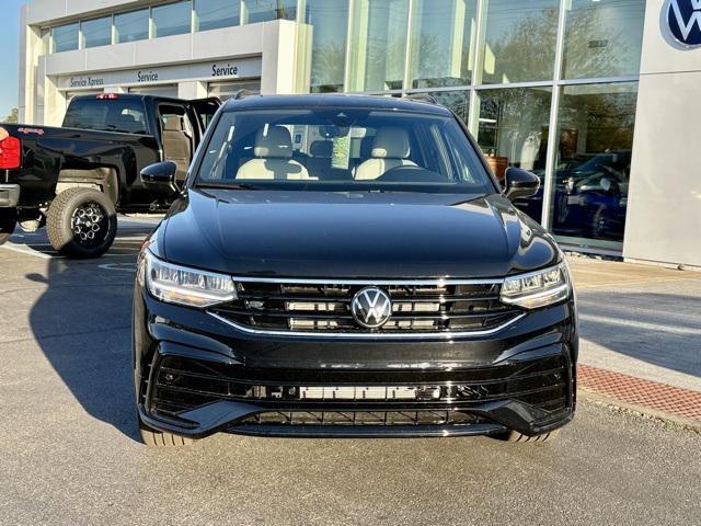 new 2024 Volkswagen Tiguan car, priced at $33,926