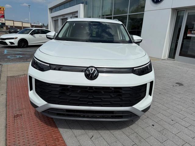 new 2025 Volkswagen Tiguan car, priced at $28,260