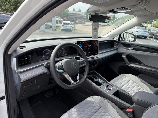 new 2025 Volkswagen Tiguan car, priced at $28,260