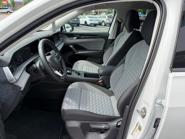 new 2025 Volkswagen Tiguan car, priced at $28,260
