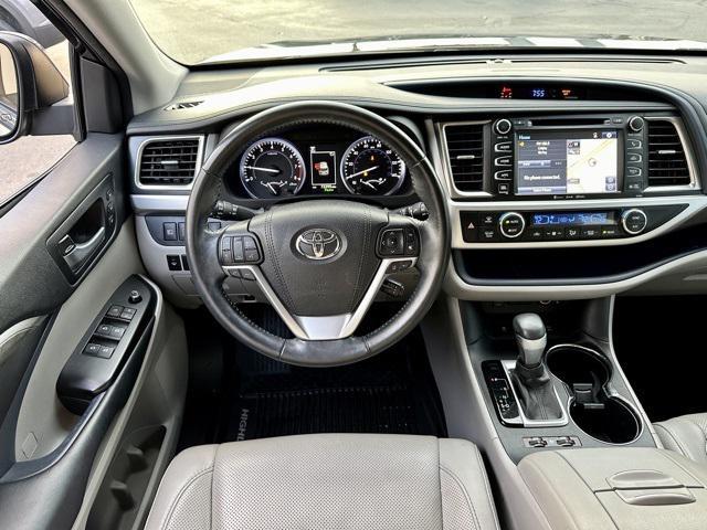 used 2018 Toyota Highlander car, priced at $27,454