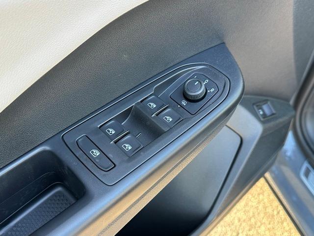 new 2024 Volkswagen Taos car, priced at $27,914