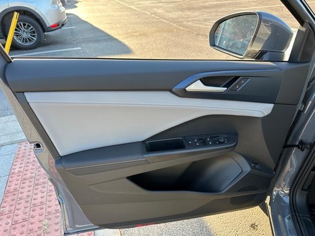 new 2024 Volkswagen Taos car, priced at $27,914