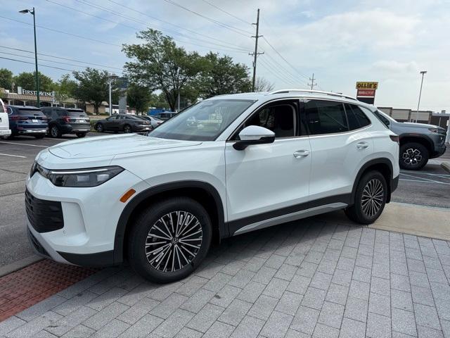 new 2025 Volkswagen Tiguan car, priced at $28,556