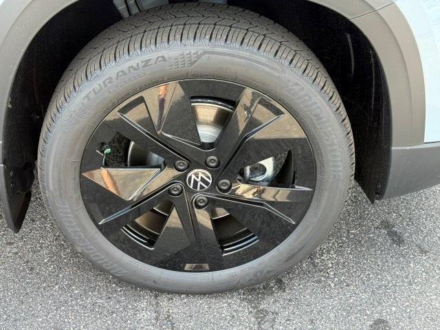 new 2025 Volkswagen Taos car, priced at $29,349