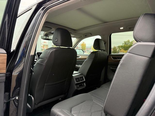 new 2026 Volkswagen Atlas car